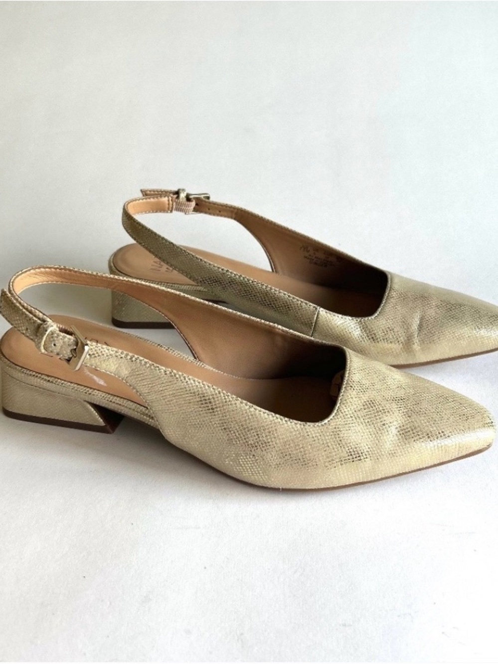 Naturalizer Gold Silver Animal Print Leather Close Toe Slingbacks size 7.5.